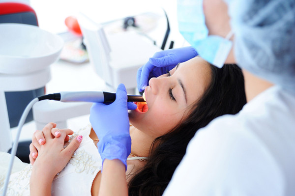 (醫(yī)學(xué)論文)范文:高職牙體解剖生理學(xué)醫(yī)學(xué)教學(xué)改革淺談 (醫(yī)學(xué)論文)范文:高職牙體解剖生理學(xué)醫(yī)學(xué)教學(xué)改革淺談