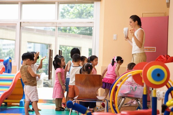 (幼兒教師論文)范文:淺談AR技術在幼兒教育中的應用 (幼兒教師論文)范文:淺談AR技術在幼兒教育中的應用