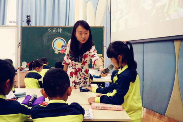 (小學(xué)語文教師論文)范文:如何實(shí)現(xiàn)小學(xué)語文教學(xué)中人文素養(yǎng)的培養(yǎng) (小學(xué)語文教師論文)范文:如何實(shí)現(xiàn)小學(xué)語文教學(xué)中人文素養(yǎng)的培養(yǎng)