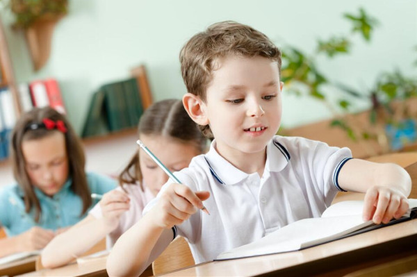 (小學(xué)數(shù)學(xué)教師論文)范文：小學(xué)數(shù)學(xué)教學(xué)中學(xué)生參與學(xué)習(xí)摭談