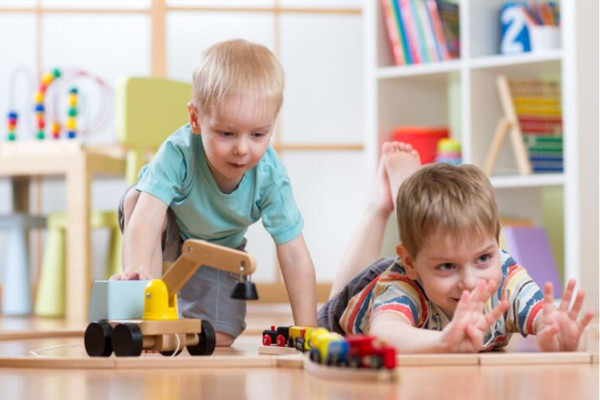 (小班幼兒園論文)范文:對幼兒園小班常規(guī)培養(yǎng)策略的探討 (小班幼兒園論文)范文:對幼兒園小班常規(guī)培養(yǎng)策略的探討