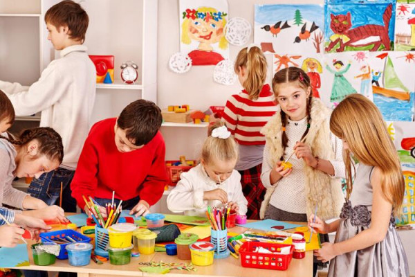 (小班老師論文)范文:淺談幼兒園小班角色游戲指導(dǎo)策略 (小班老師論文)范文:淺談幼兒園小班角色游戲指導(dǎo)策略